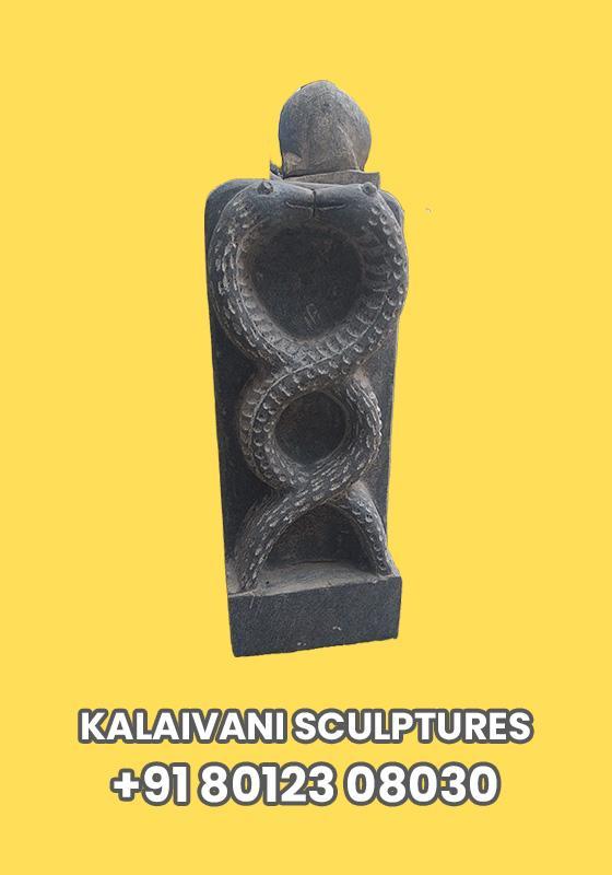 punasal-nagam-statue